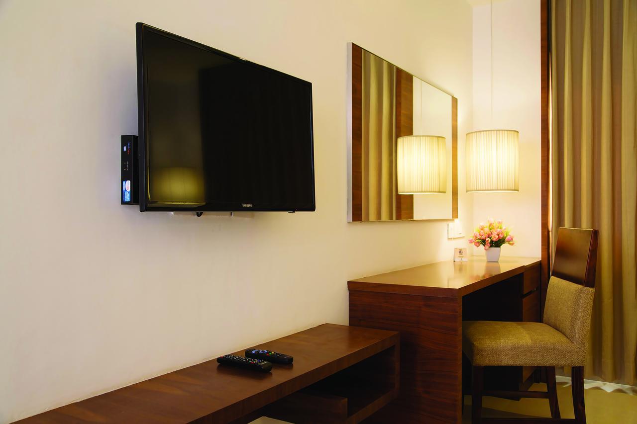 Urvashi Residency Hotel Chennai Ngoại thất bức ảnh
