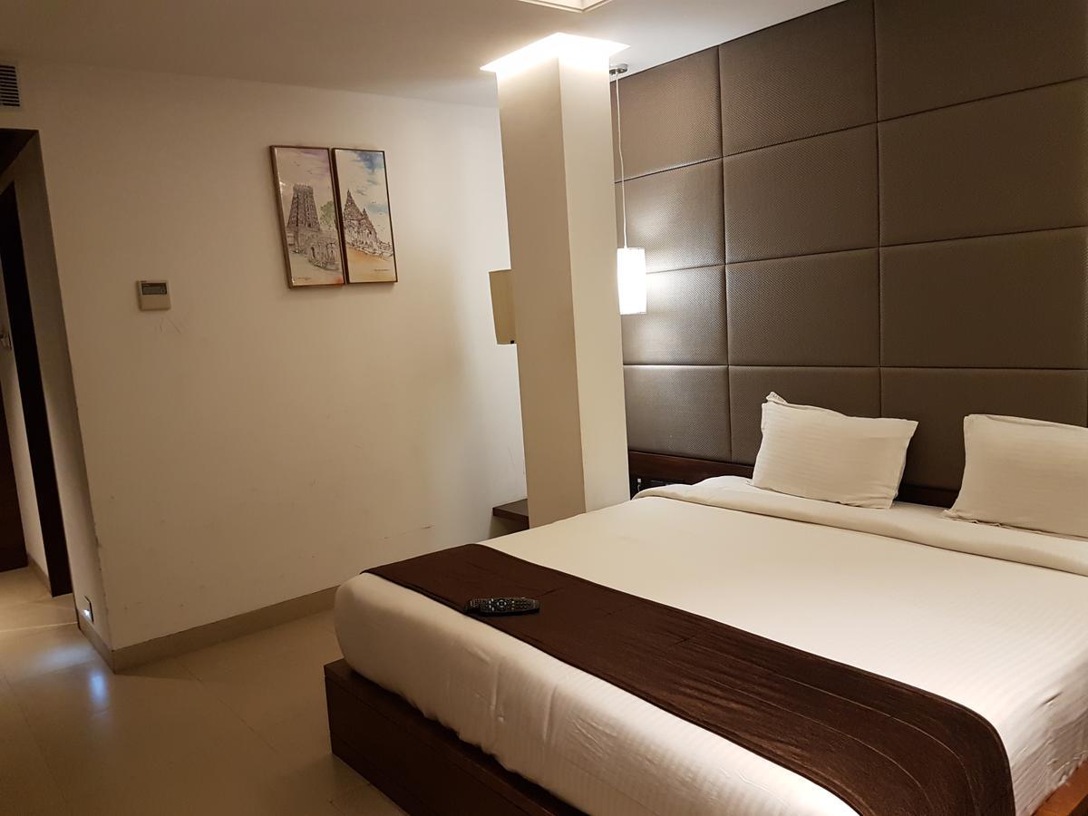 Urvashi Residency Hotel Chennai Ngoại thất bức ảnh