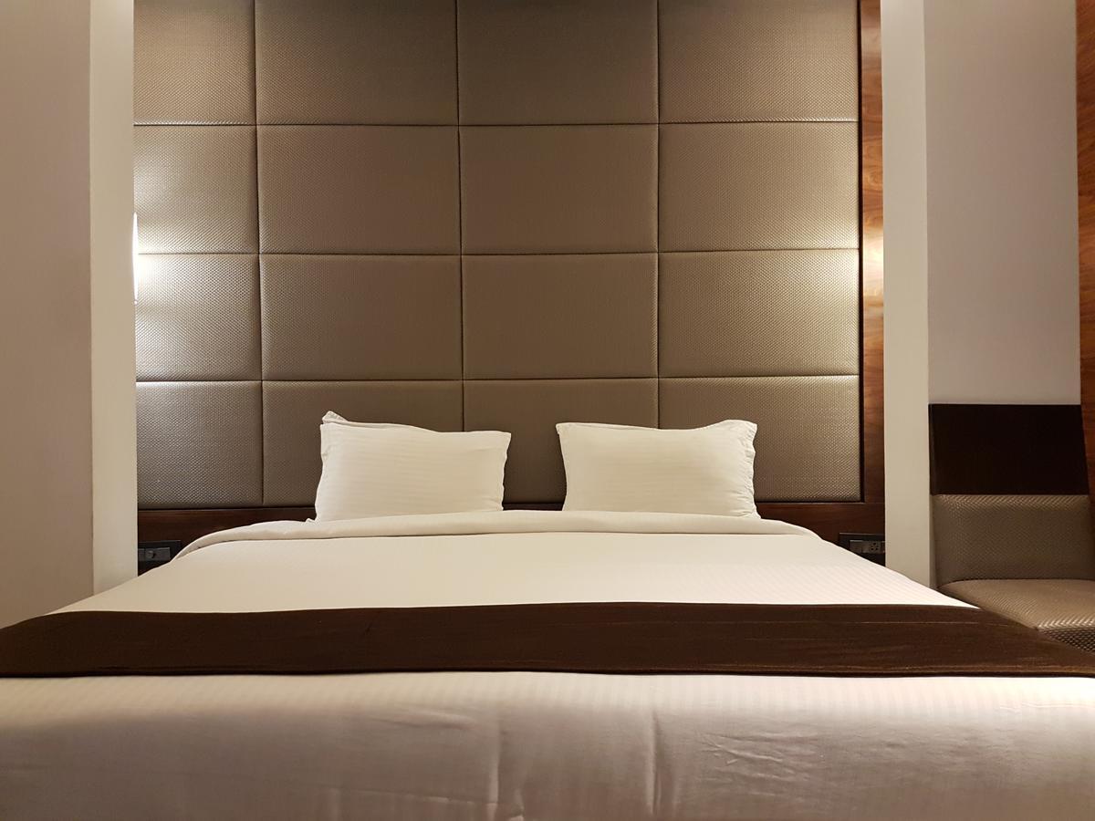 Urvashi Residency Hotel Chennai Ngoại thất bức ảnh