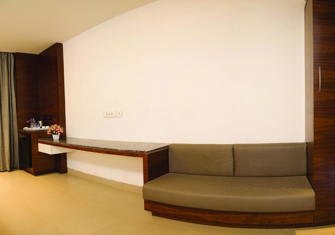 Urvashi Residency Hotel Chennai Ngoại thất bức ảnh